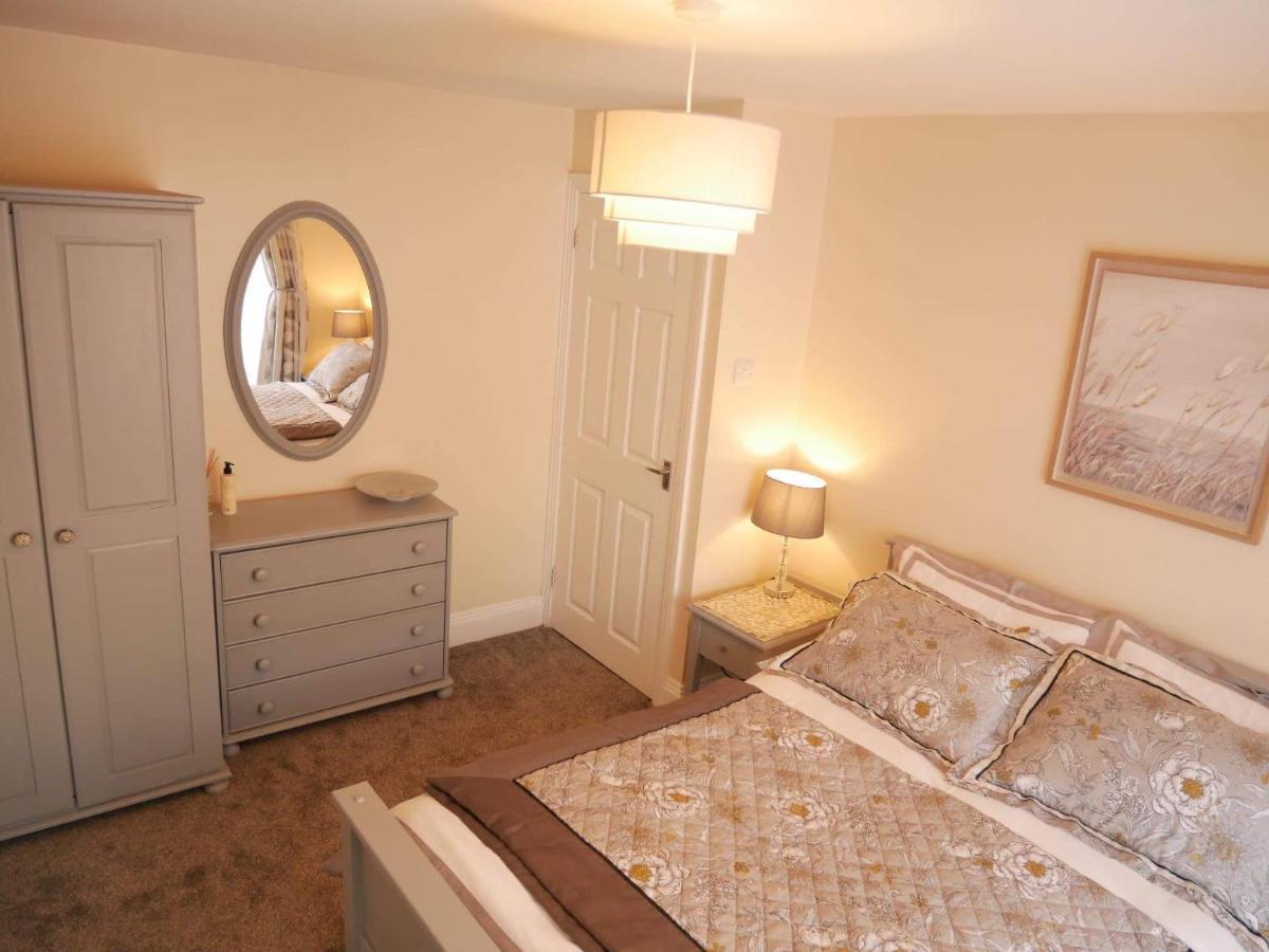 York City Centre, Recently Renovated 2 Bedroom Flat Exteriör bild