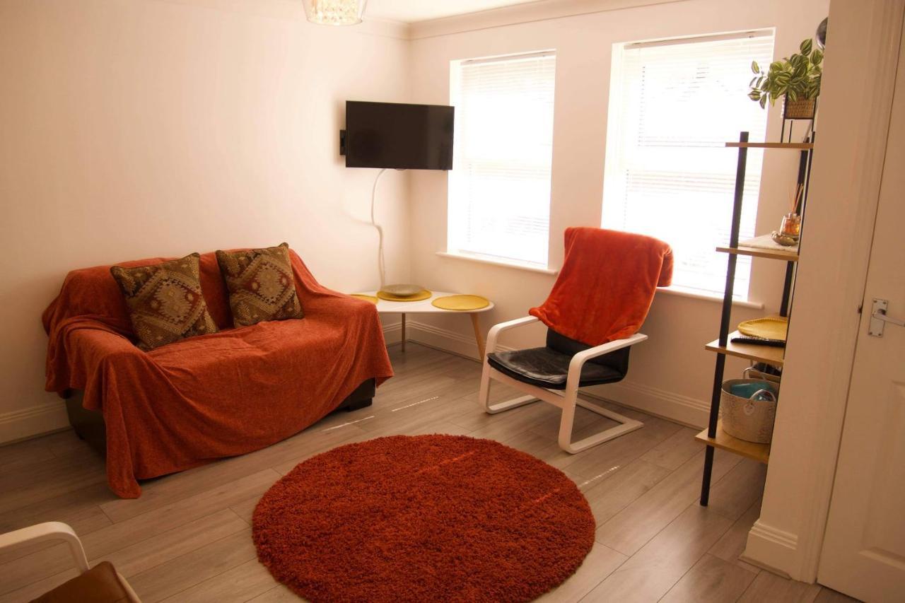 York City Centre, Recently Renovated 2 Bedroom Flat Exteriör bild