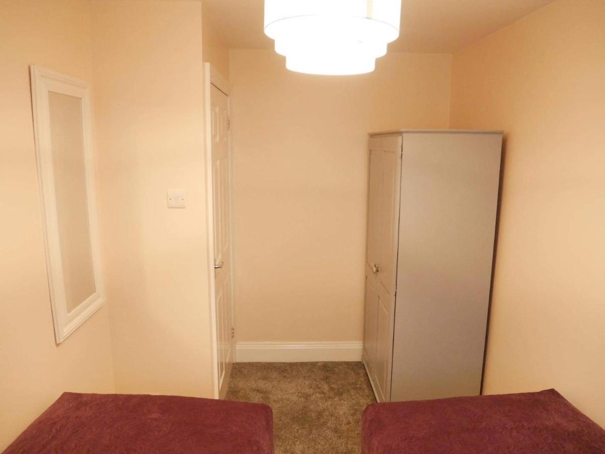 York City Centre, Recently Renovated 2 Bedroom Flat Exteriör bild
