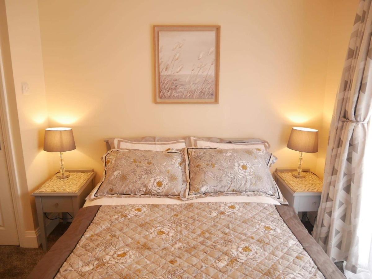 York City Centre, Recently Renovated 2 Bedroom Flat Exteriör bild